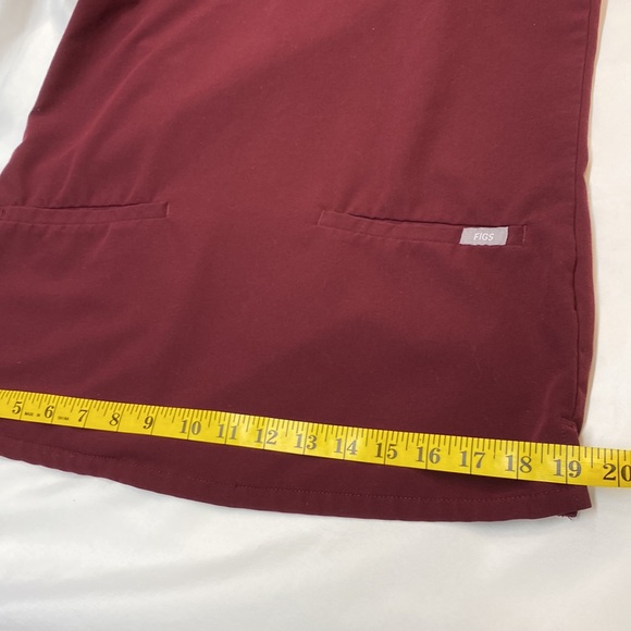 Figs Scrub Top XS maroon - Picture 12 of 14